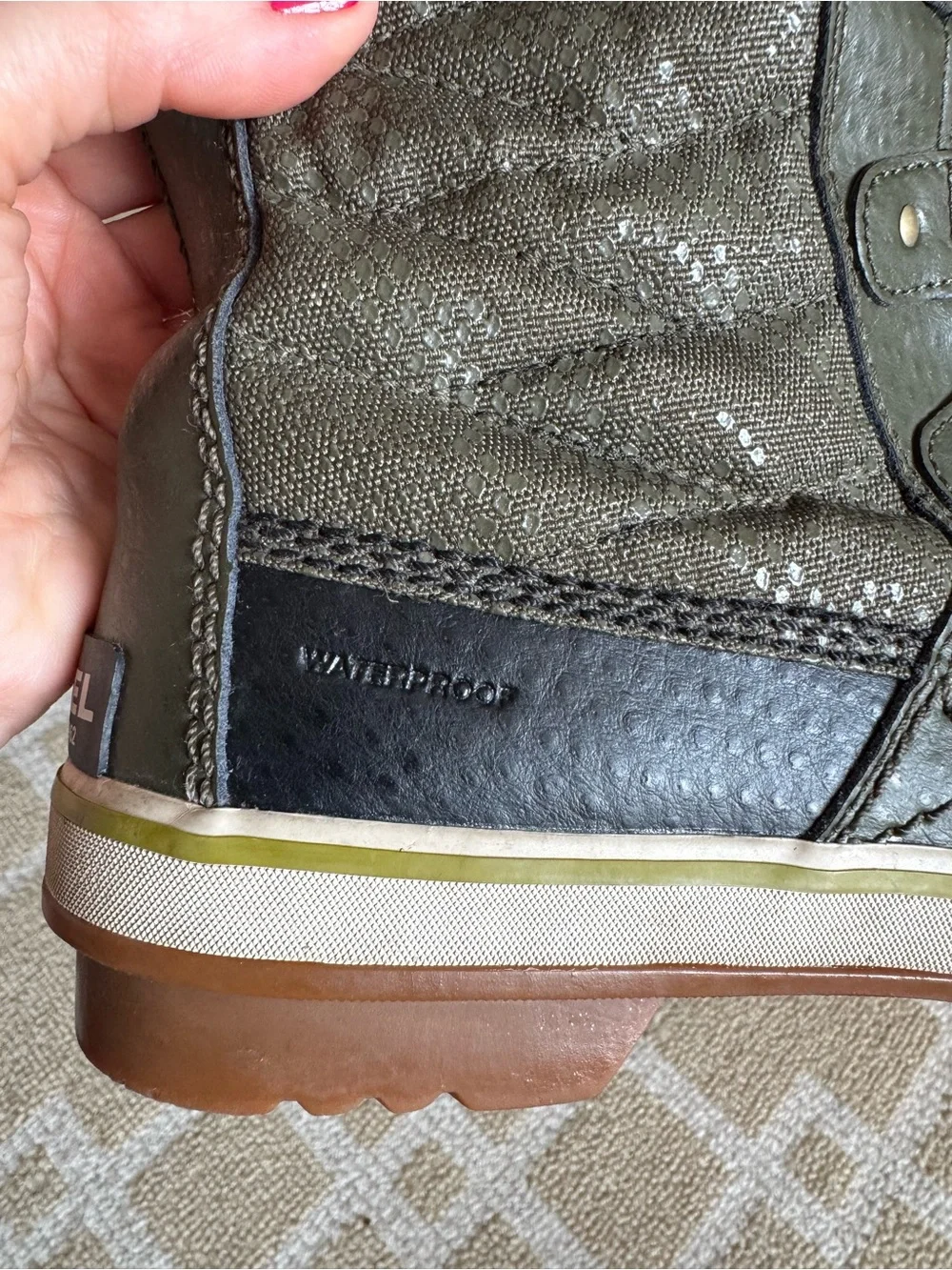 Sorel Tofino II Waterproof Faux Fur Snow Boots Olive Green Black Size 7.5